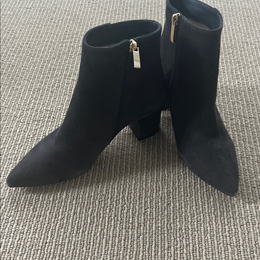 NWT L'AGENCE Dark Gray Suede Ankle Boot